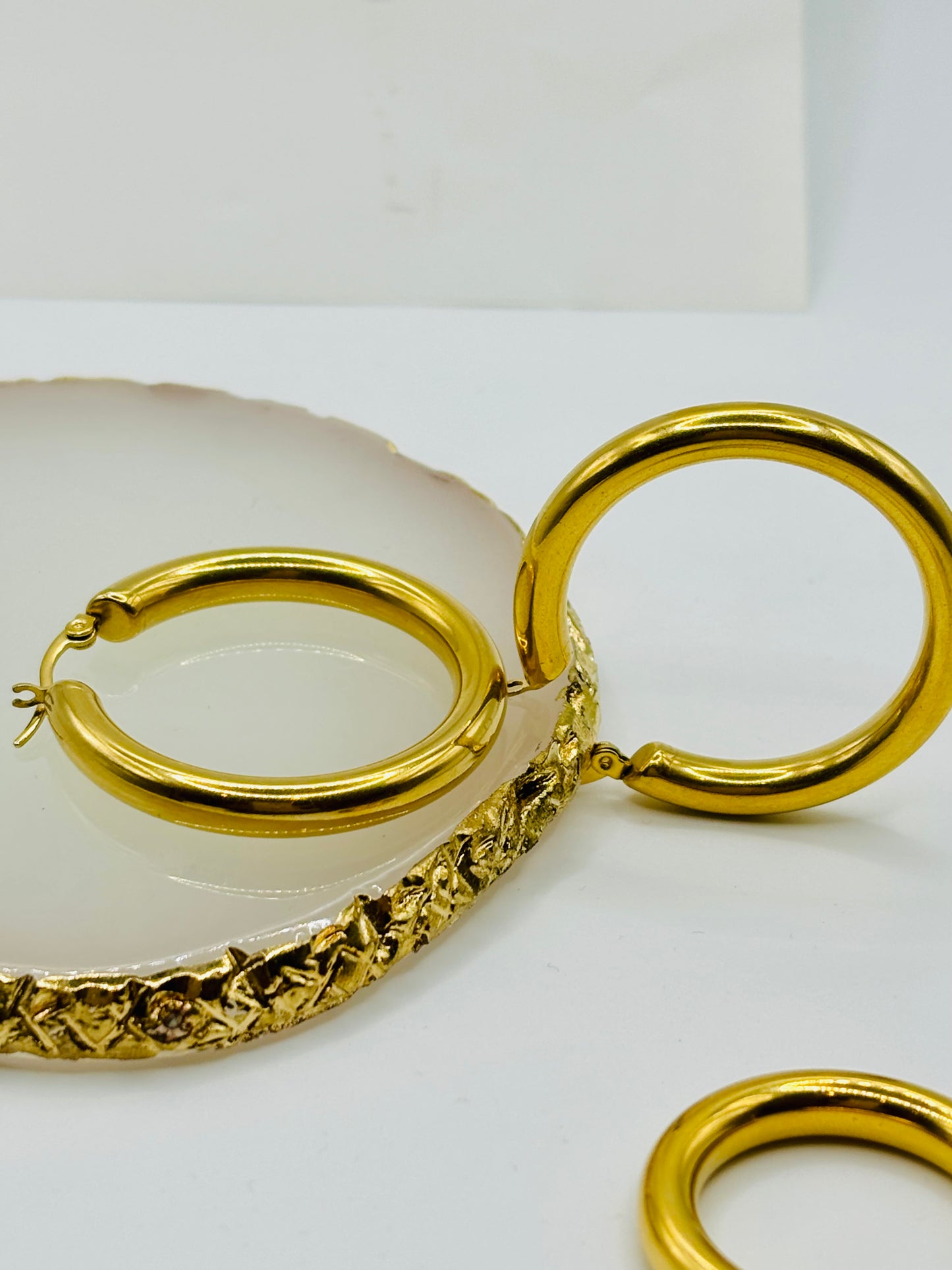 Orecchini Cerchi Gold Medina Rounded