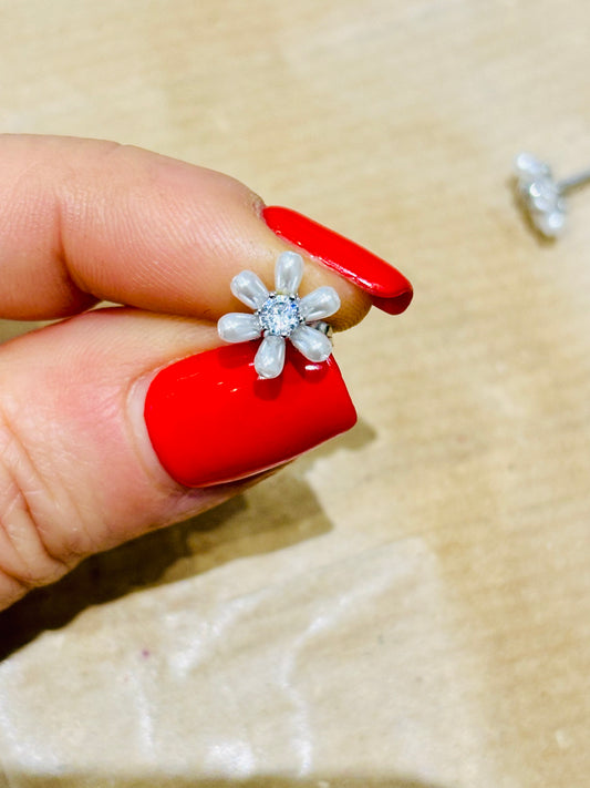 Orecchini Fiori perline argento