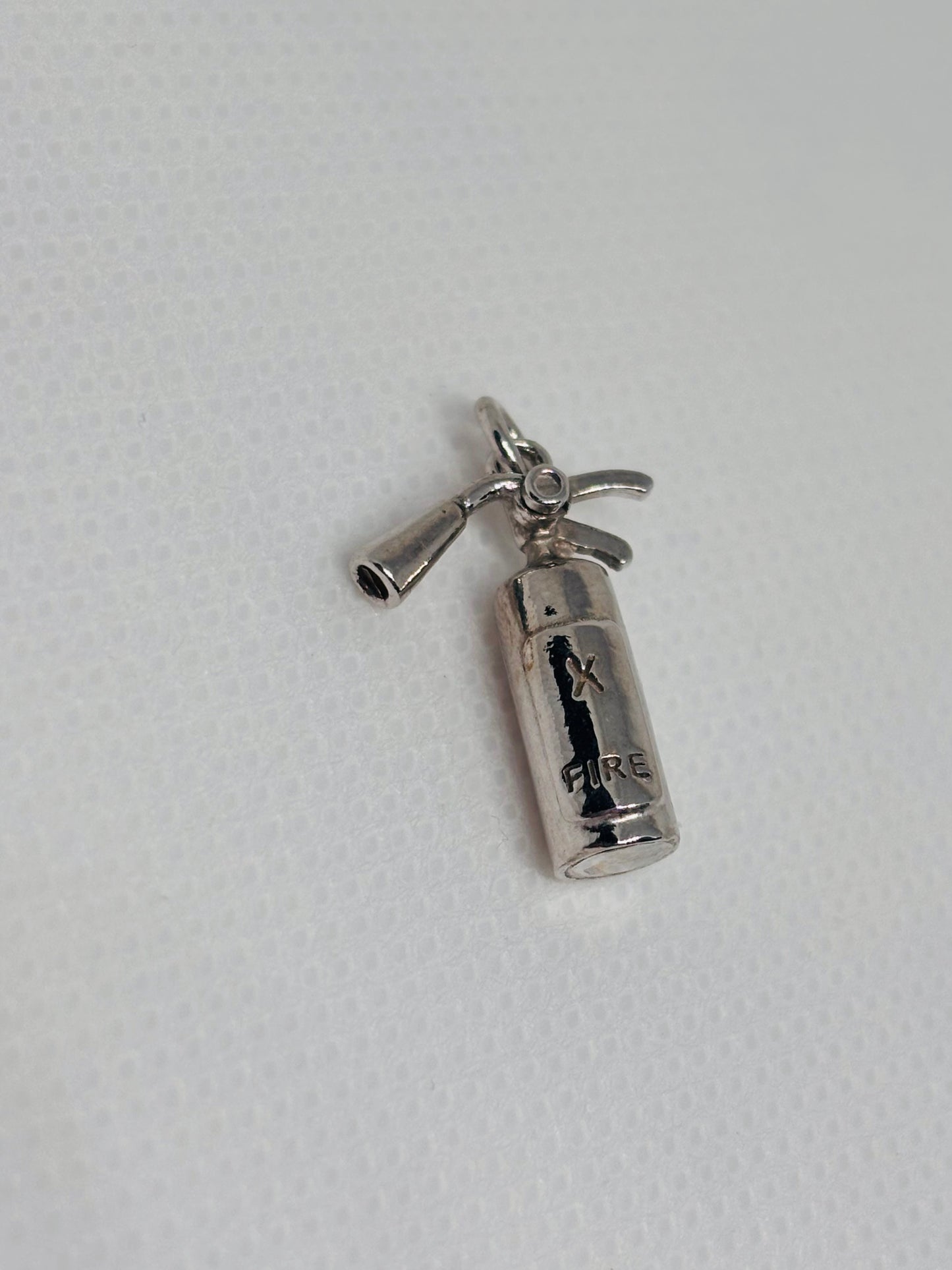 Ciondolo estintore