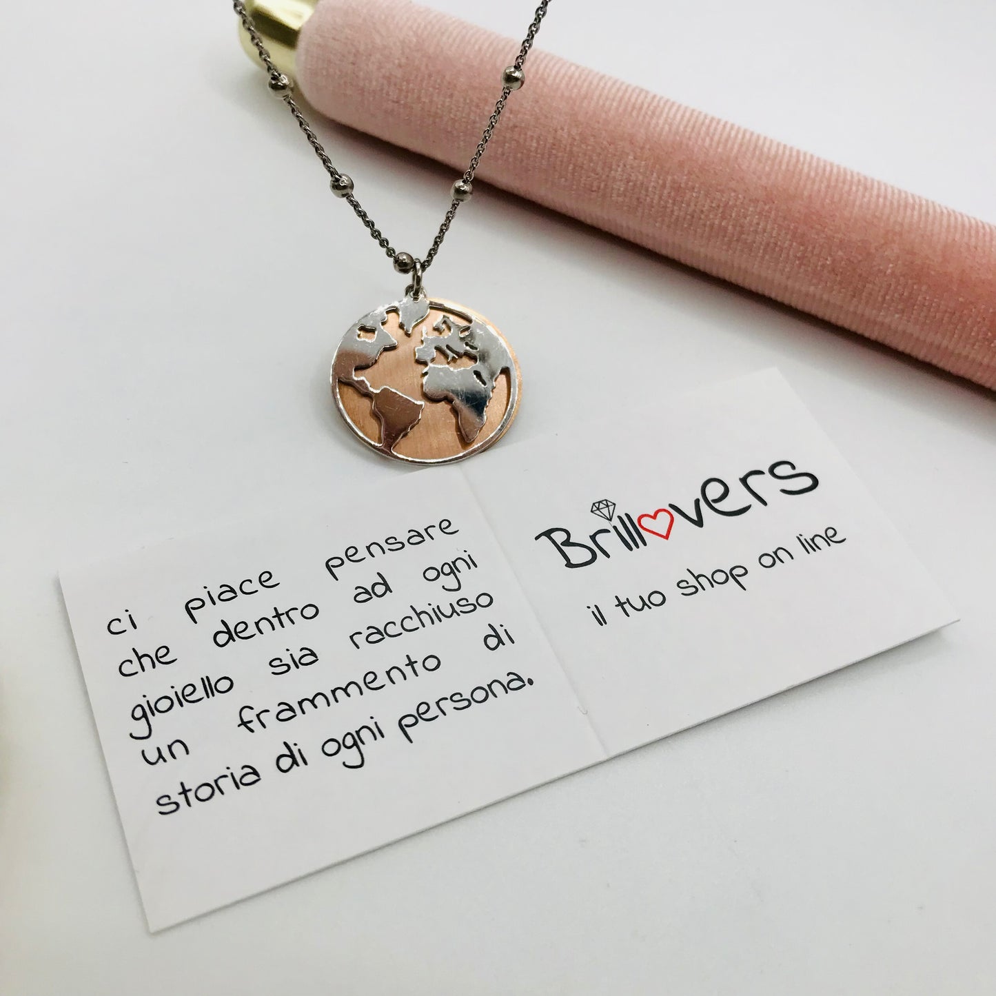 Collana mondo