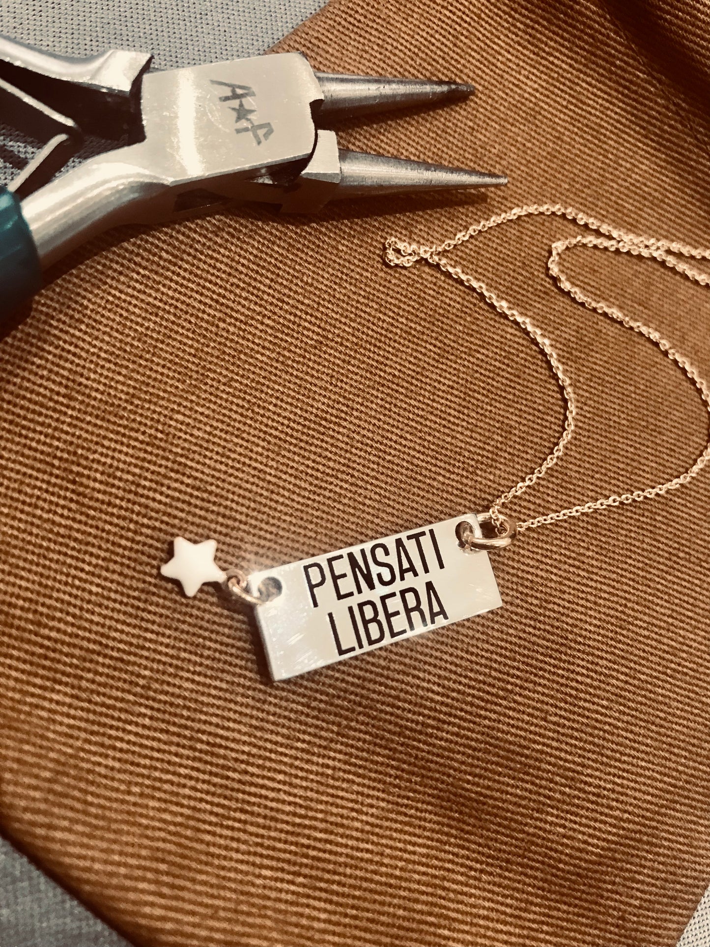 Collana PENSATI LIBERA